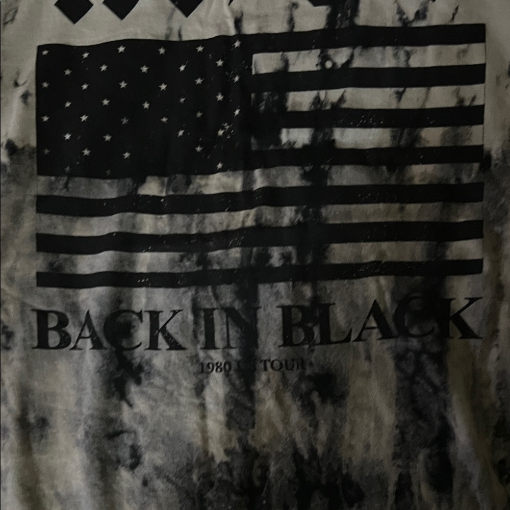 Brand new AC/DC Black and White Tie-Dye Short Sleeve Tee🎵🎤🎶🎹🎸 - Picture 4 of 4